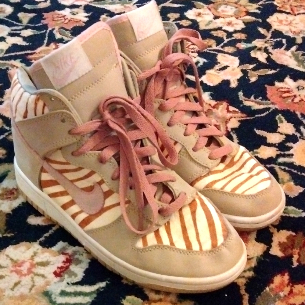 NIKE- Women's Pink Cow Hair & Saude Zebra High Tops Size 8